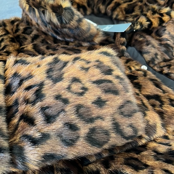 BNWT ABERCROMBIE & FITCH JACKET - Picture 3 of 4